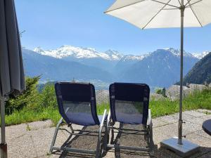 Terrasse mit Wallisblick